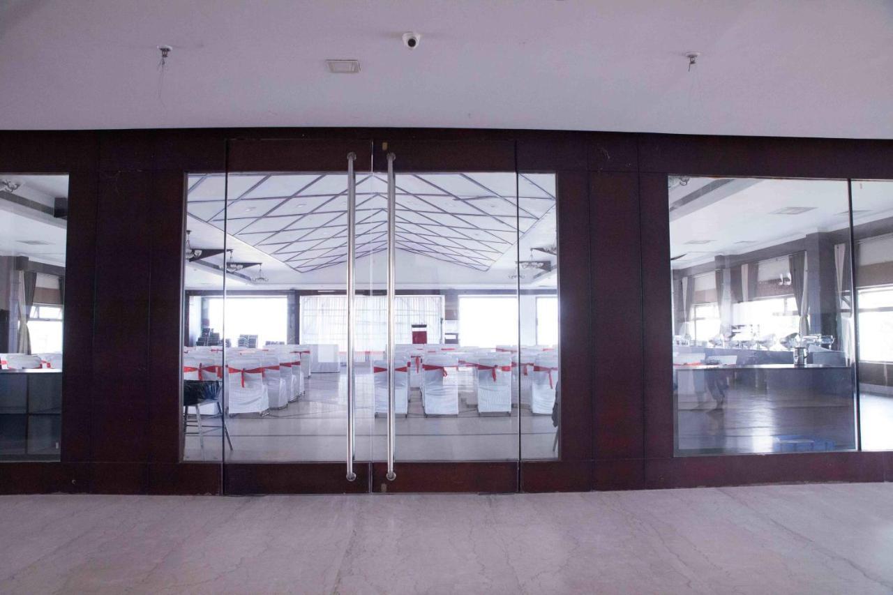 Hotel Central Park Siliguri Eksteriør billede