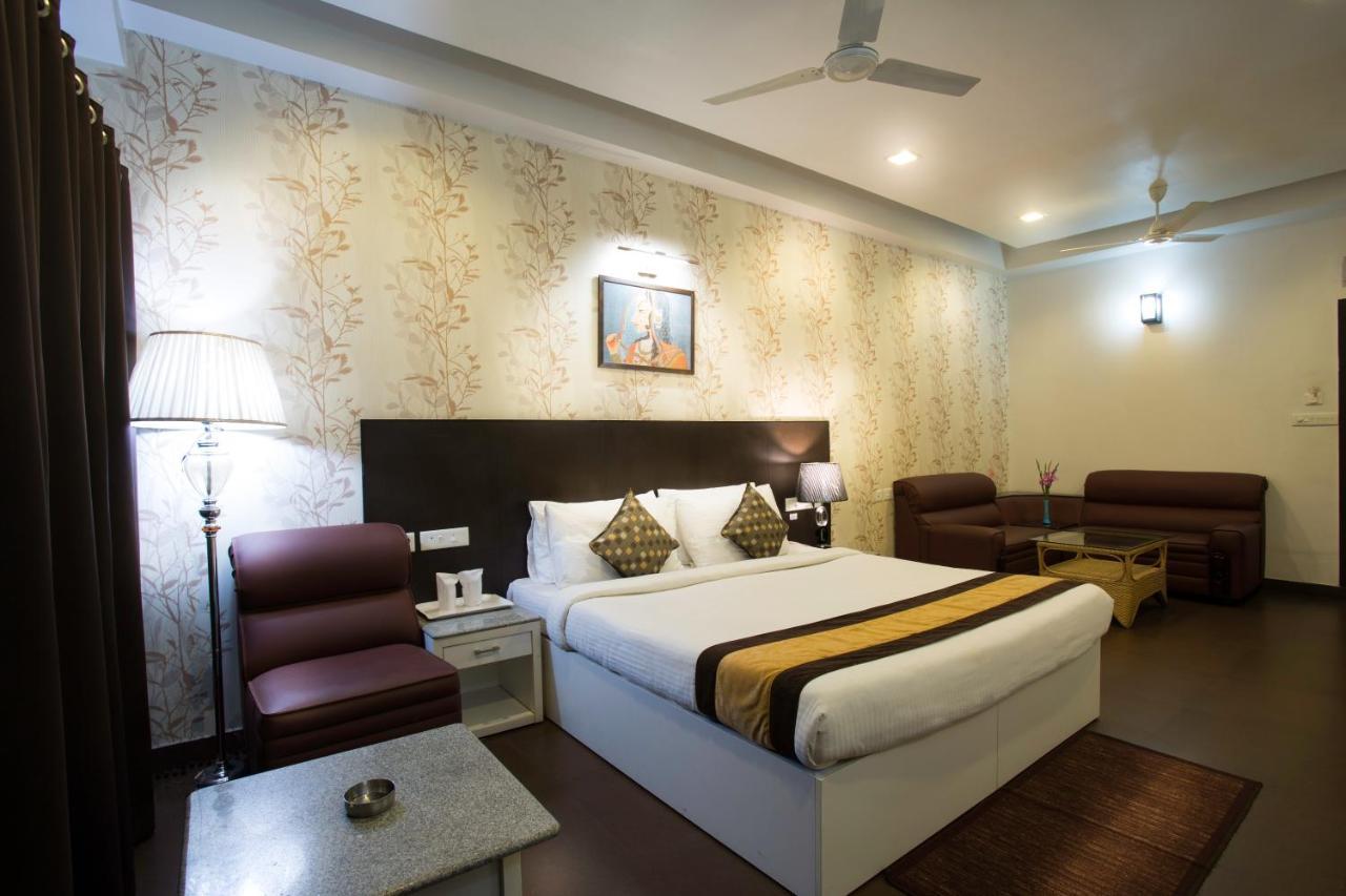 Hotel Central Park Siliguri Eksteriør billede